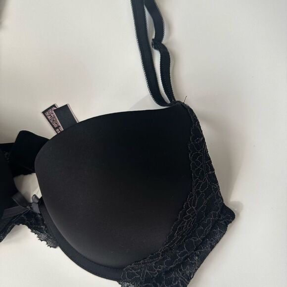 Victoria’s Secret Dream Angels Lace Push Up Black Bra size 32C - Picture 4 of 12